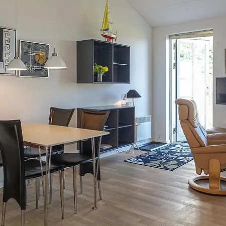 Beautiful In With House Sea View Apartment