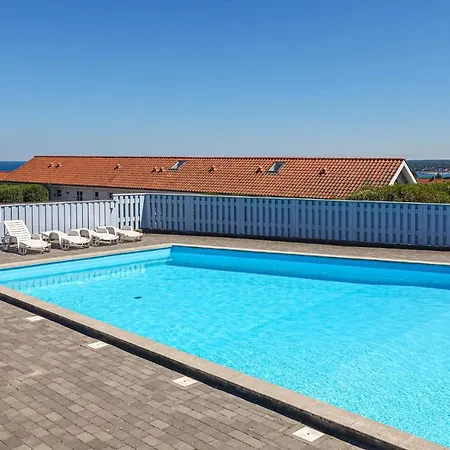Beautiful In With House Sea View Apartment