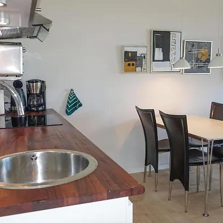Beautiful In With House Sea View Apartment